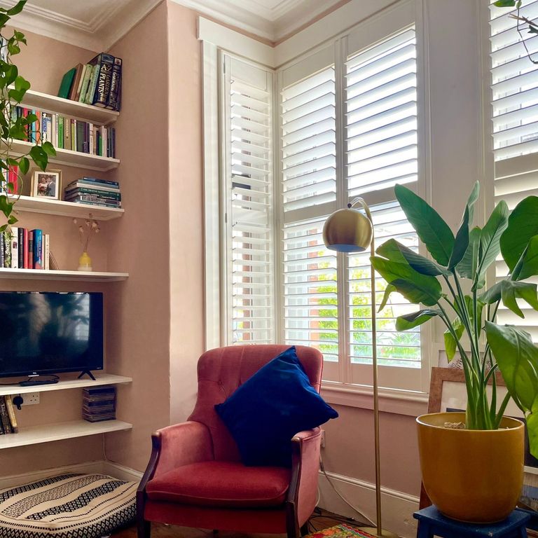 Lounge - Walthamstow
