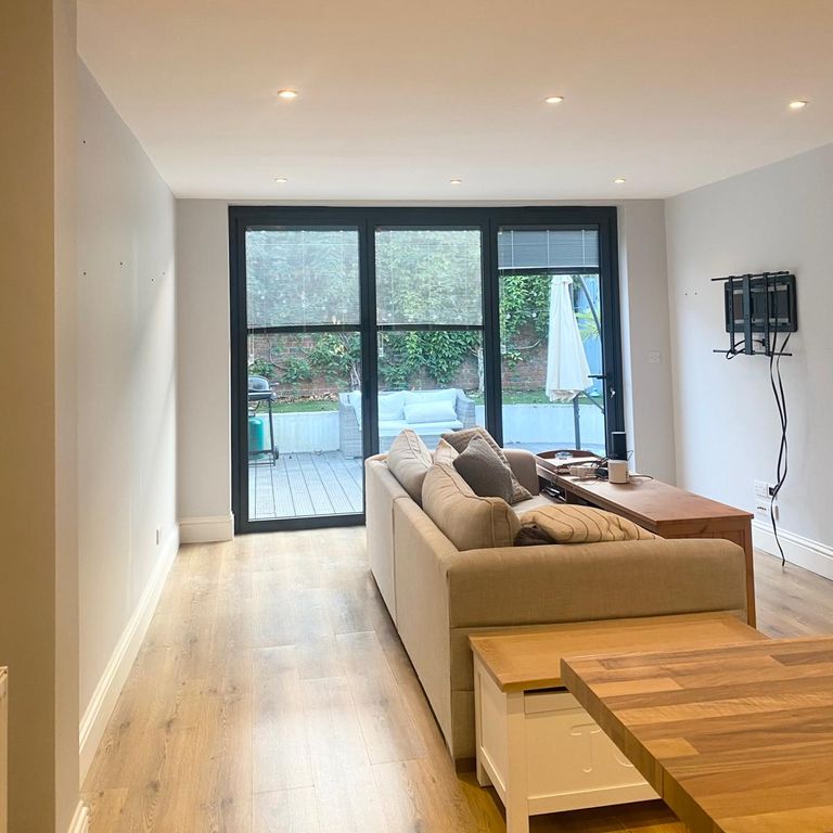 Lounge - Streatham Hill