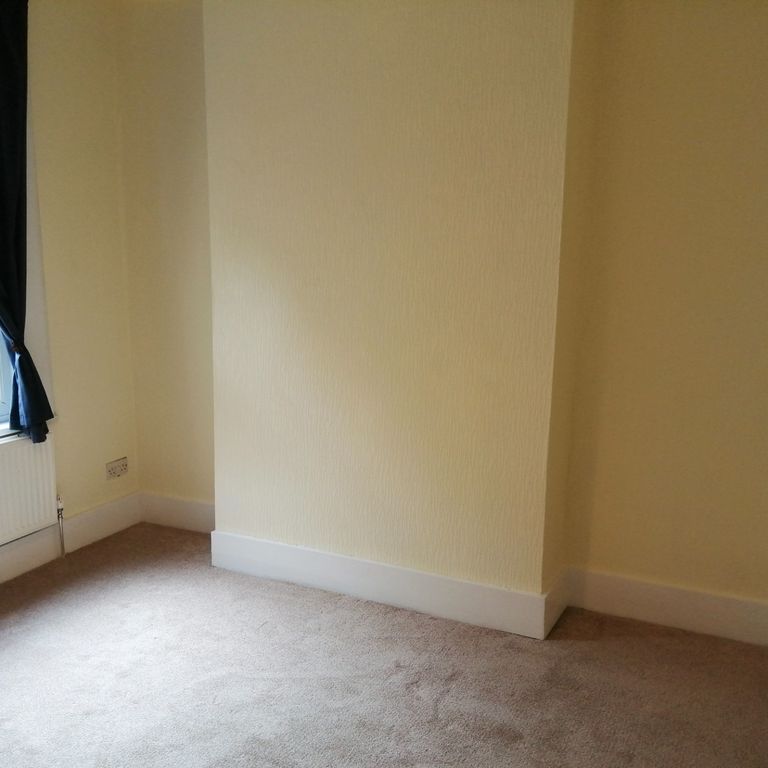 Bedroom - Earlsfield